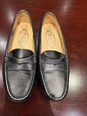 TOD'S Black Textured Leather Penny Loafers